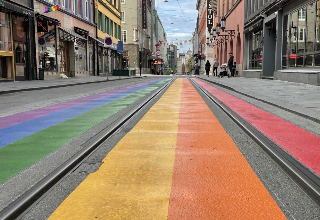 I dag fylles regnbuegata i Oslo med kjærlighet